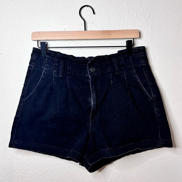 American Eagle Black Shorts Size 10 - Picture 2 of 5